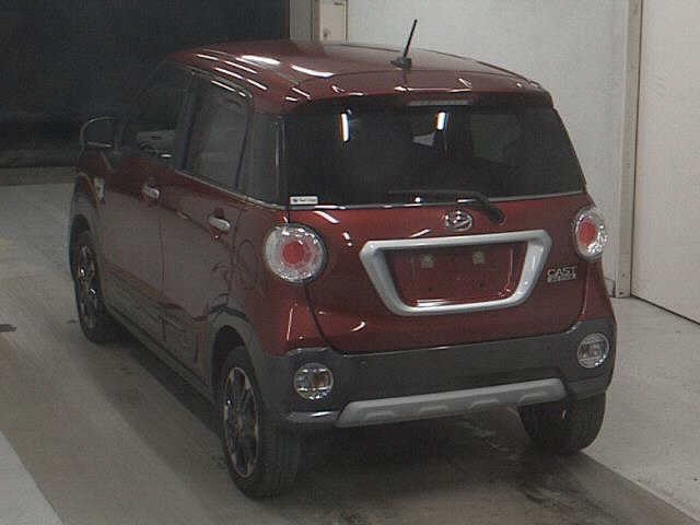 DAIHATSU CAST