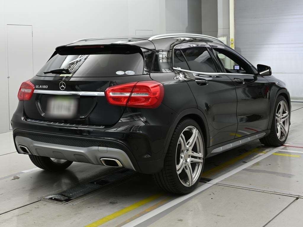 MERCEDES-BENZ GLA-CLASS