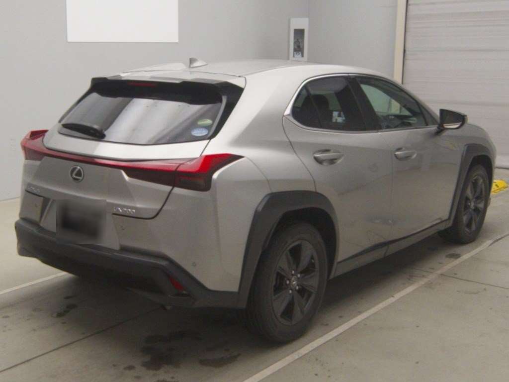 LEXUS UX200