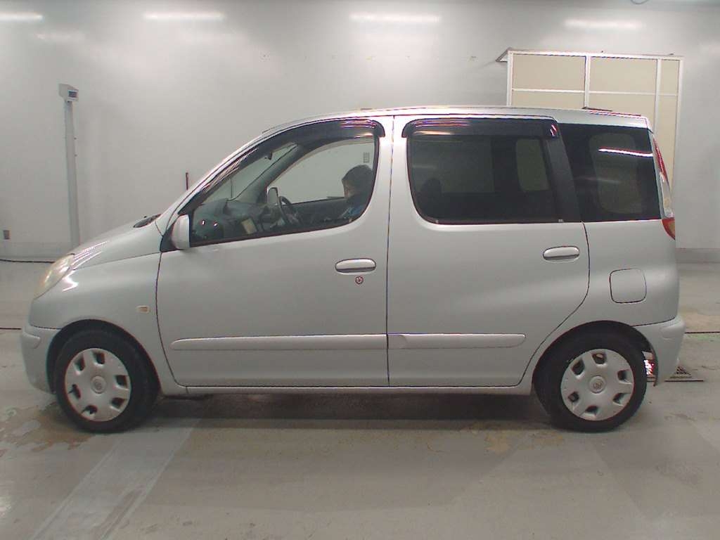 TOYOTA FUNCARGO