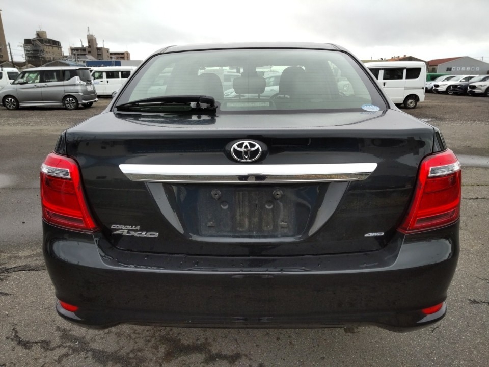 TOYOTA COROLLA AXIO