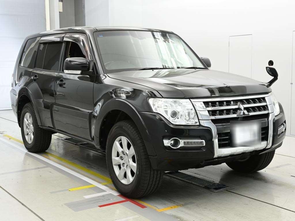 MITSUBISHI PAJERO