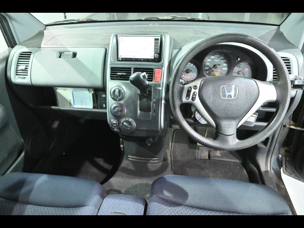 HONDA MOBILIO SPIKE