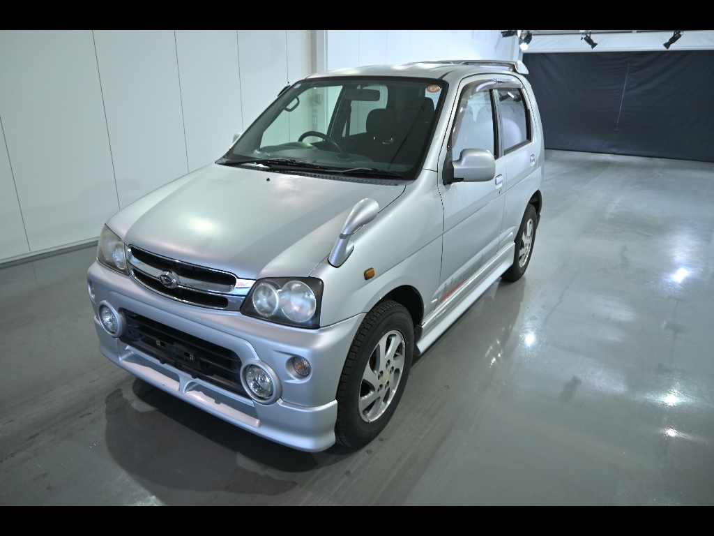 DAIHATSU TERIOS KID