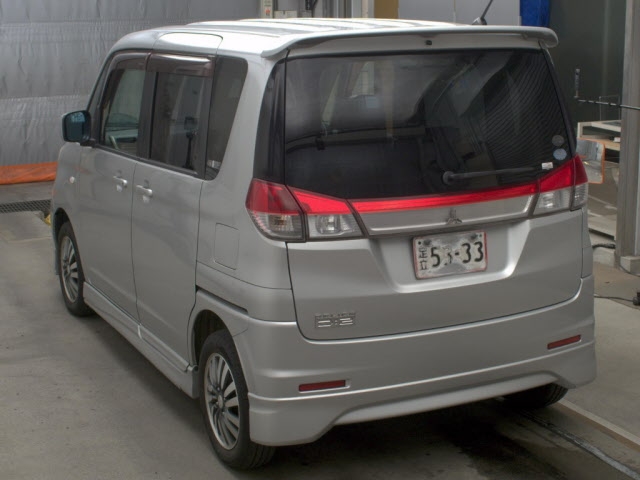MITSUBISHI DELICA D:2