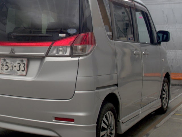MITSUBISHI DELICA D:2