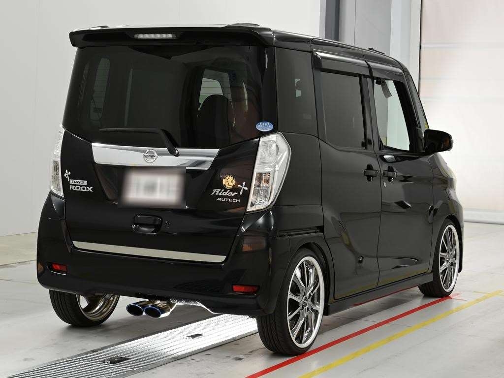 NISSAN DAYZ ROOX