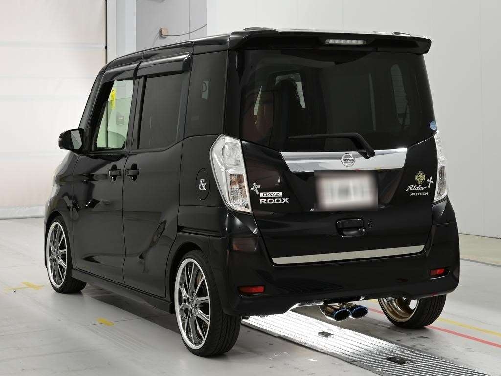 NISSAN DAYZ ROOX