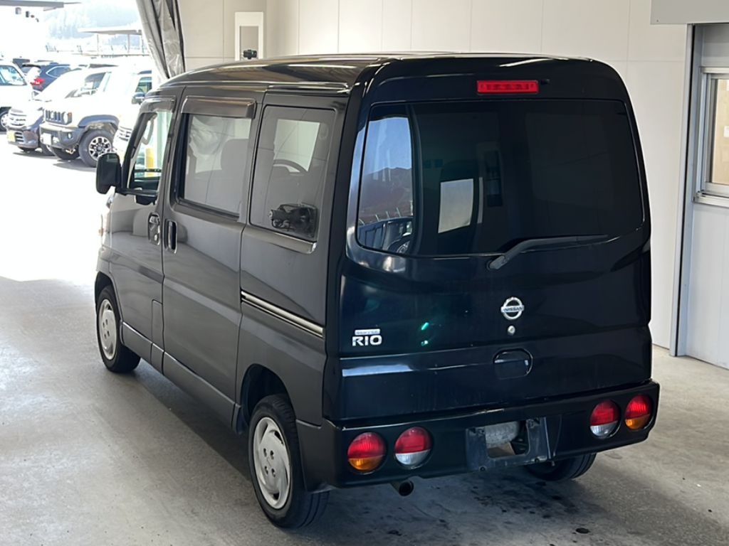 NISSAN CLIPPER