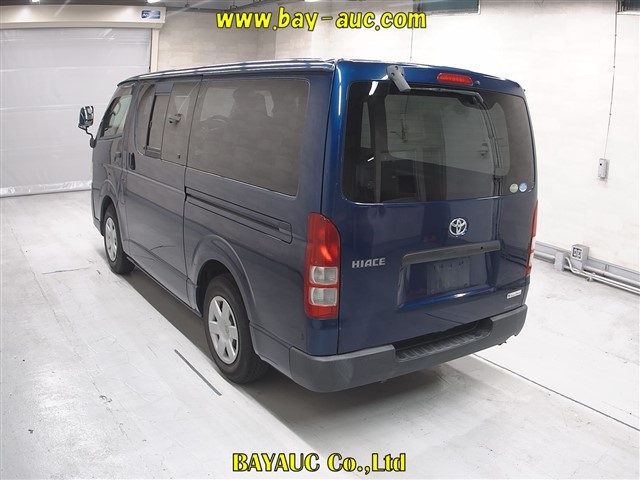 TOYOTA REGIUS ACE