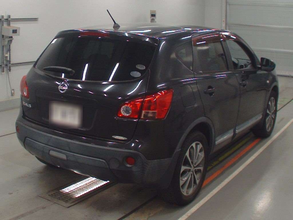 NISSAN DUALIS