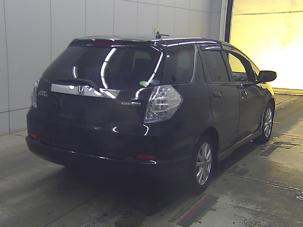 HONDA FIT SHUTTLE