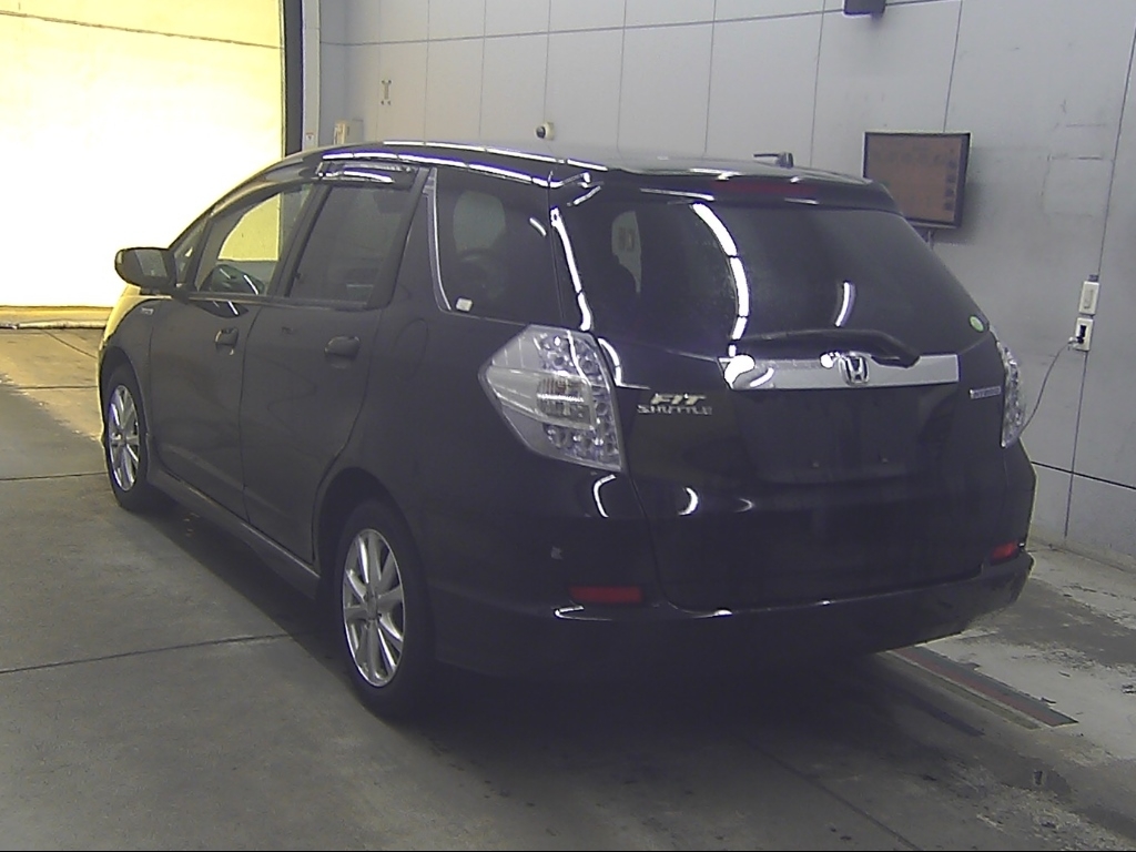 HONDA FIT SHUTTLE
