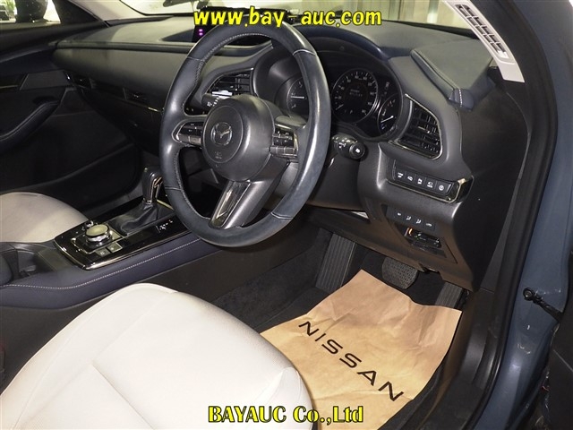 MAZDA CX-30