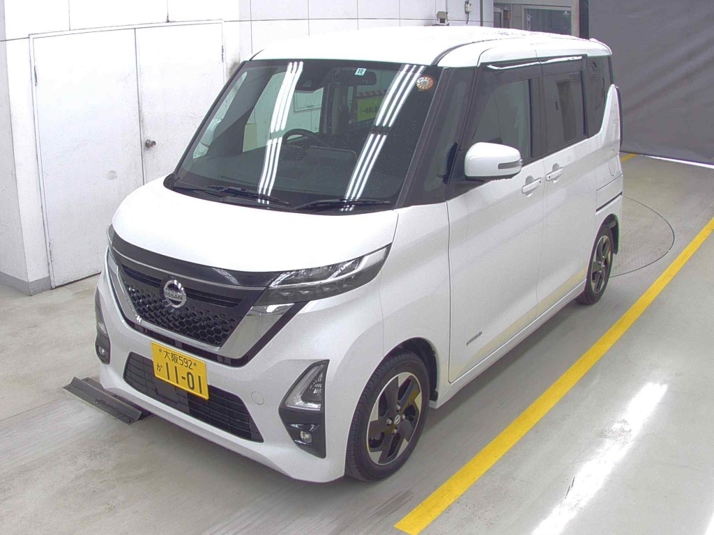 NISSAN ROOX