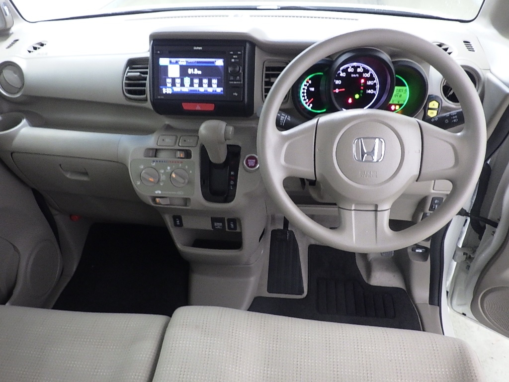 HONDA N-BOX+