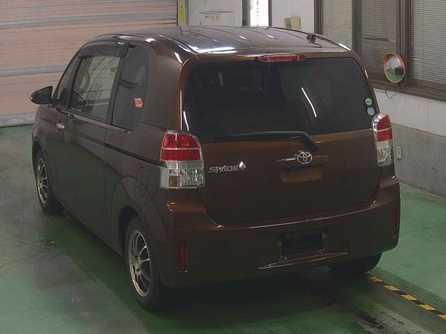 TOYOTA SPADE