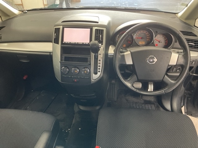 NISSAN PRESAGE