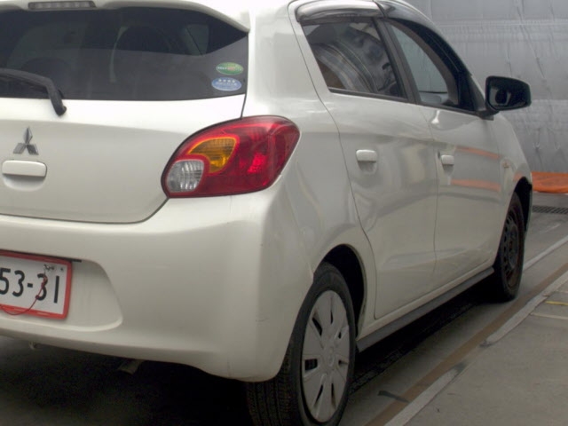 MITSUBISHI MIRAGE