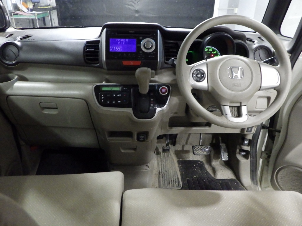 HONDA N-BOX+