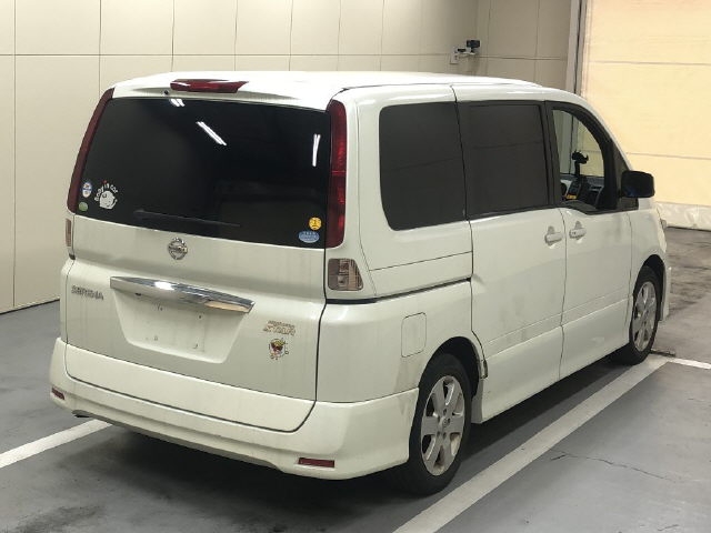 NISSAN SERENA