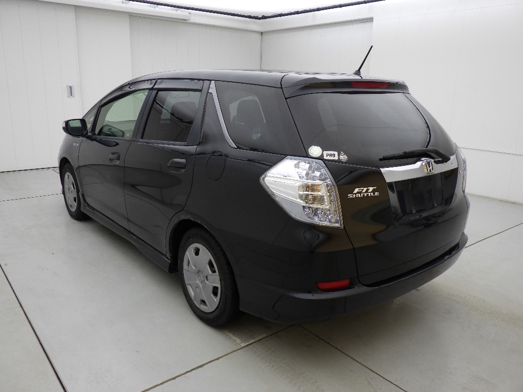 HONDA FIT SHUTTLE