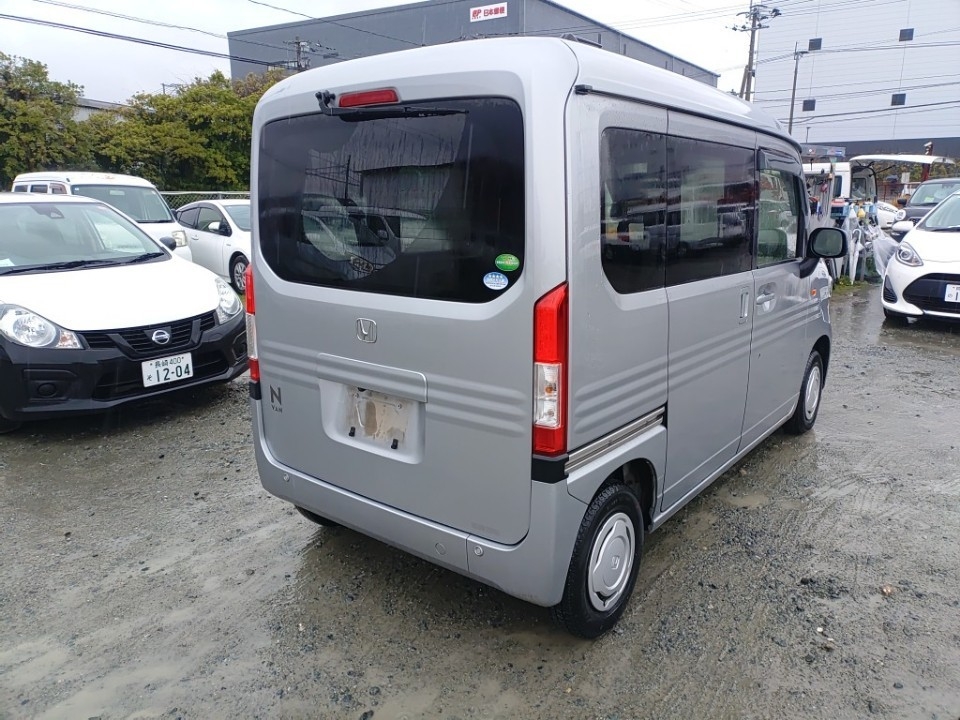 HONDA N-VAN