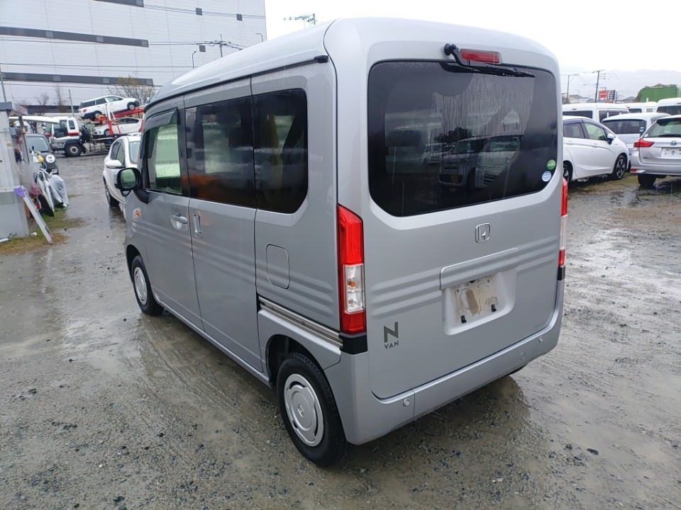 HONDA N-VAN