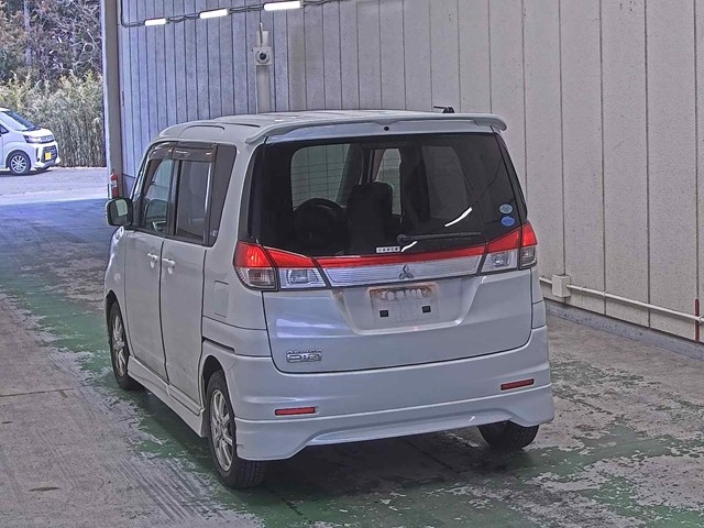 MITSUBISHI DELICA D:2
