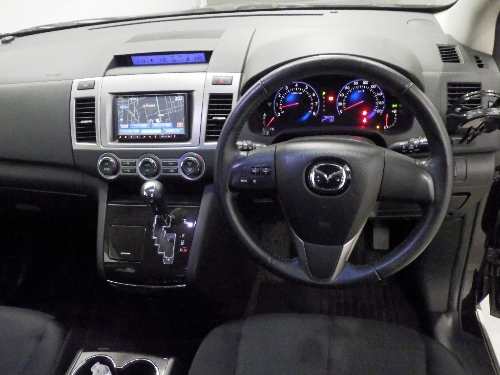MAZDA MPV