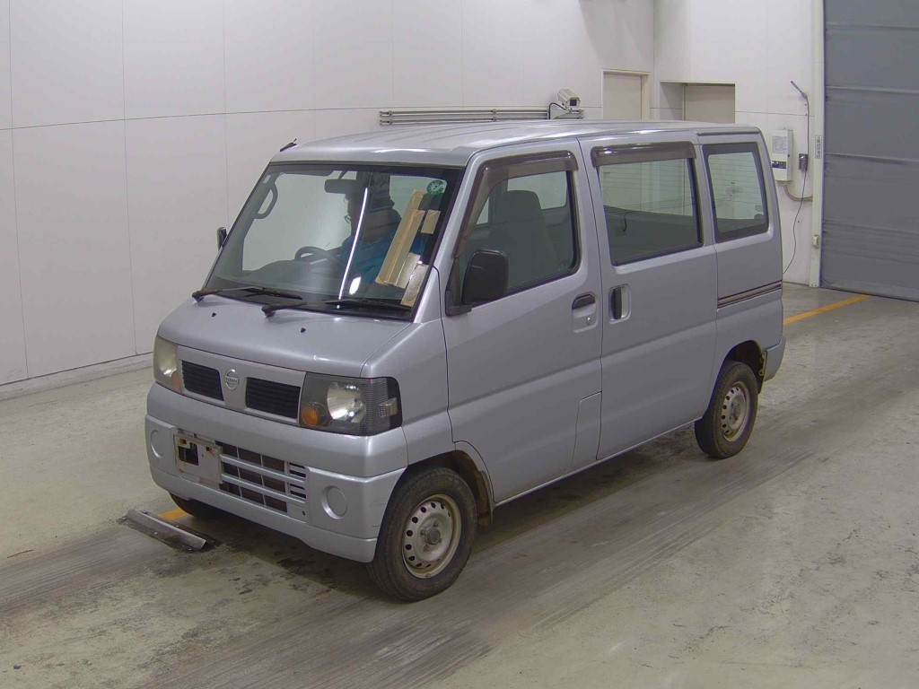 NISSAN CLIPPER