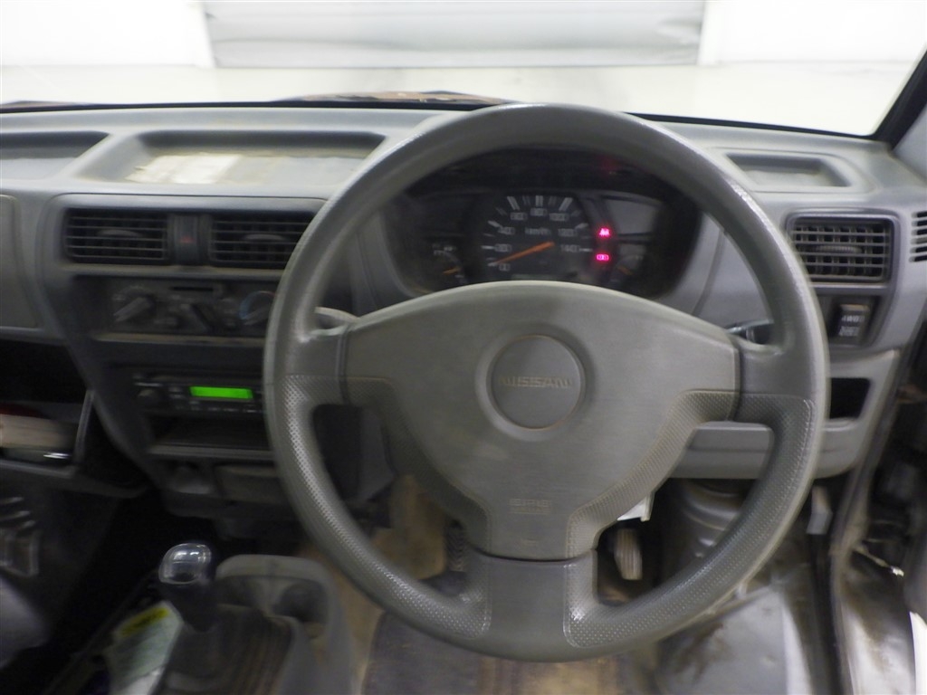 NISSAN CLIPPER