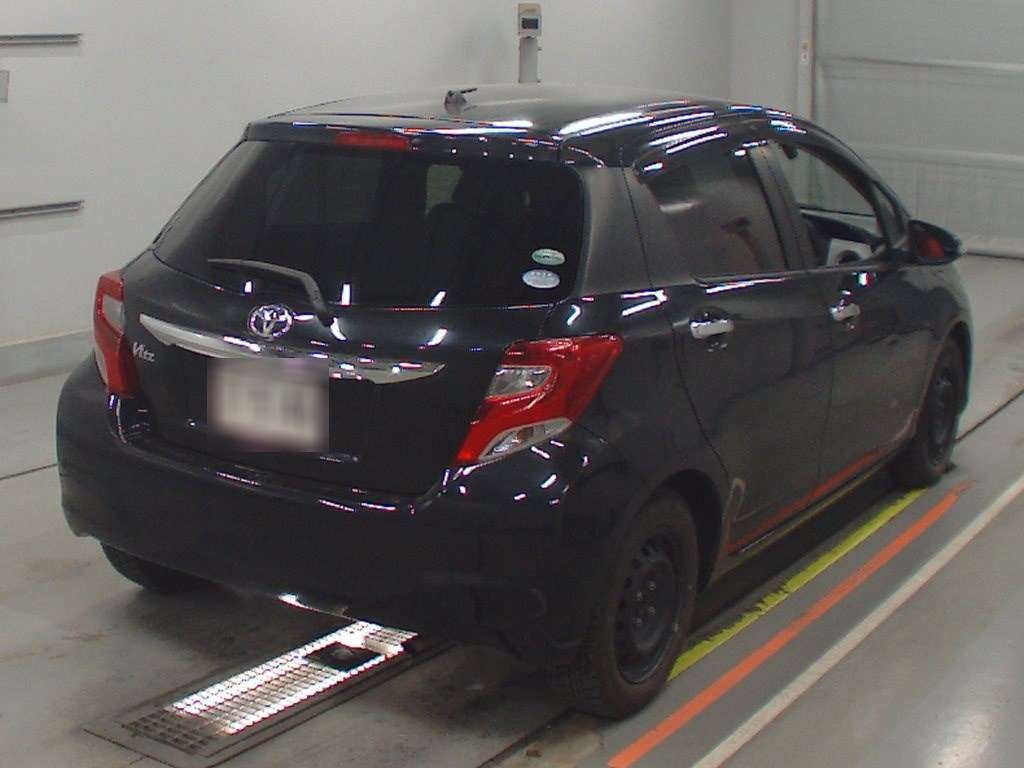 TOYOTA VITZ