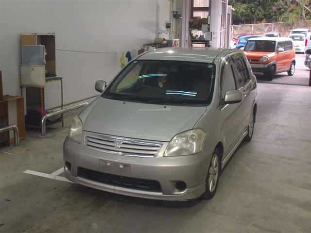 TOYOTA RAUM