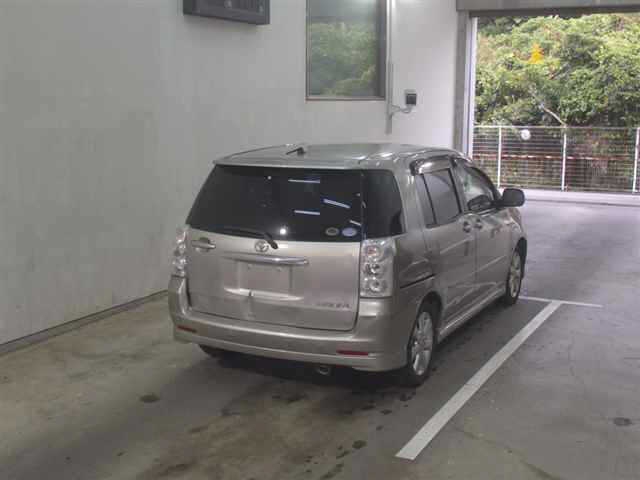 TOYOTA RAUM