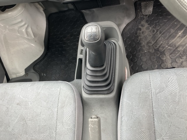 NISSAN CLIPPER