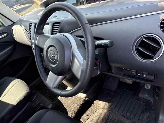 MAZDA BIANTE