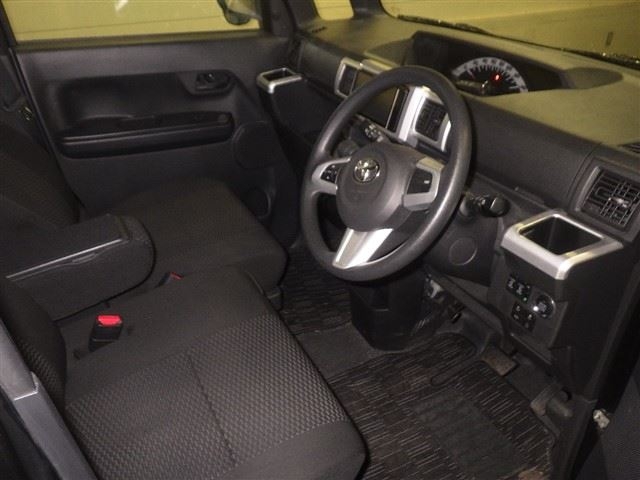 TOYOTA PIXIS MEGA