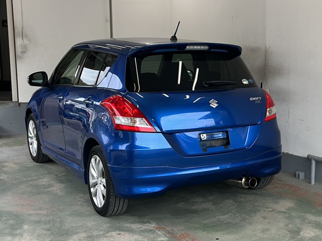 SUZUKI SWIFT