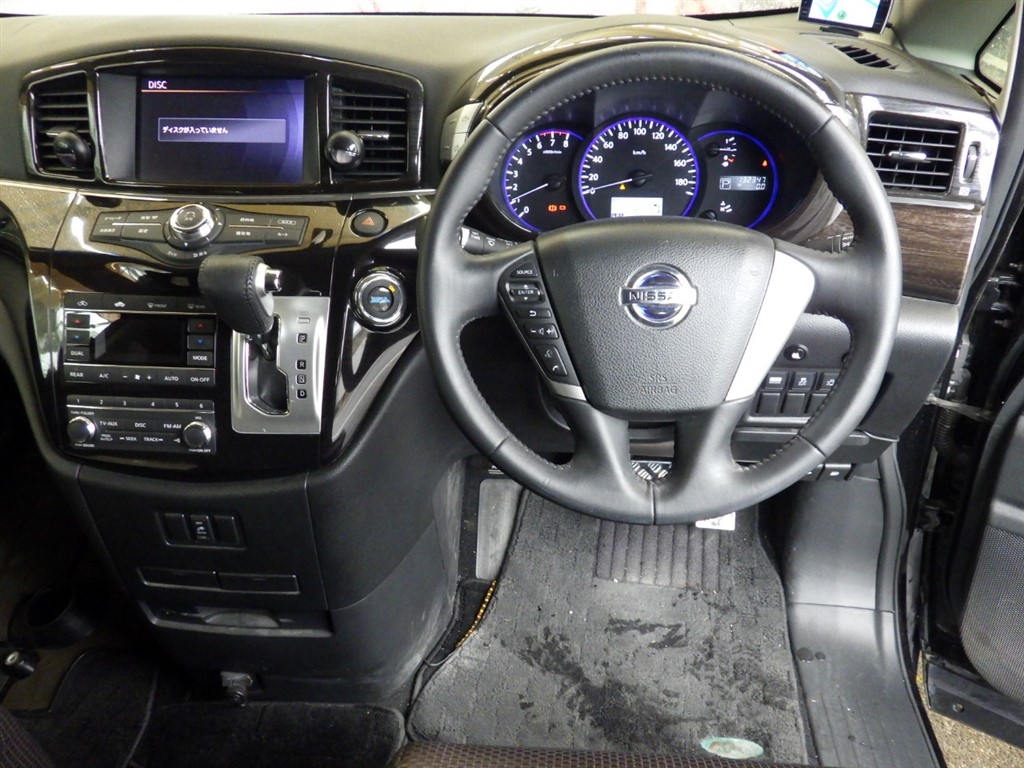 NISSAN ELGRAND