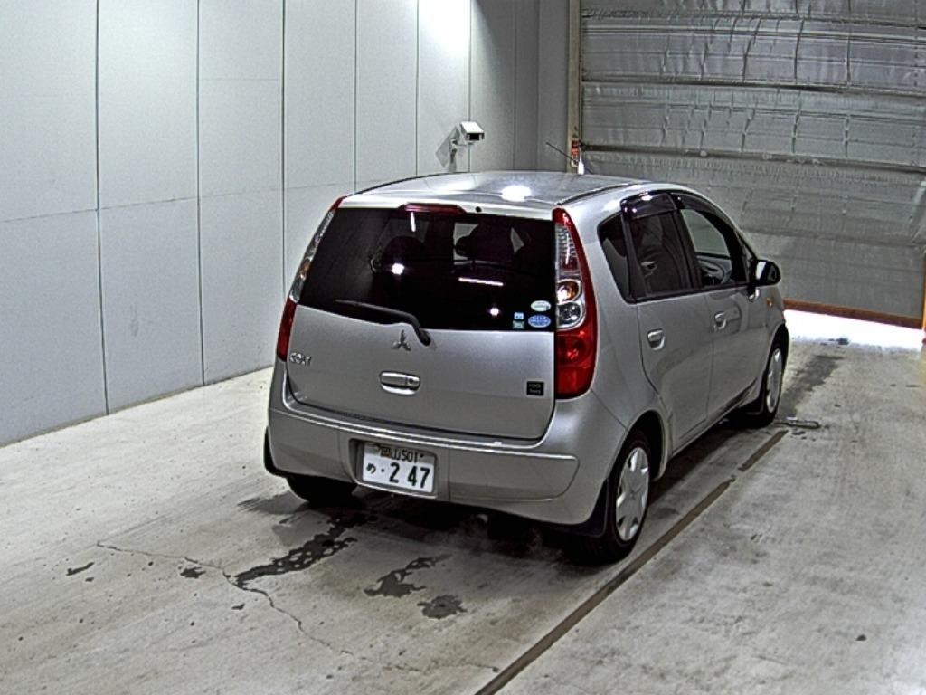 MITSUBISHI COLT