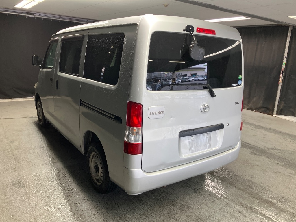 TOYOTA LITE ACE