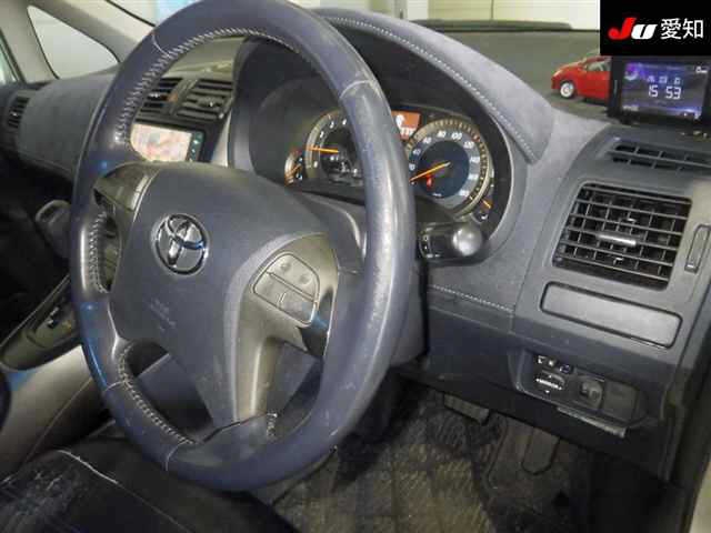 TOYOTA BLADE