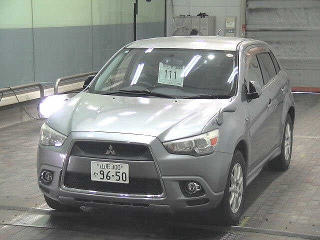 MITSUBISHI RVR