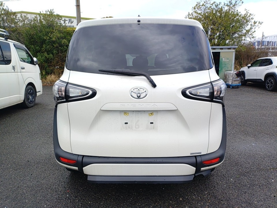 TOYOTA SIENTA
