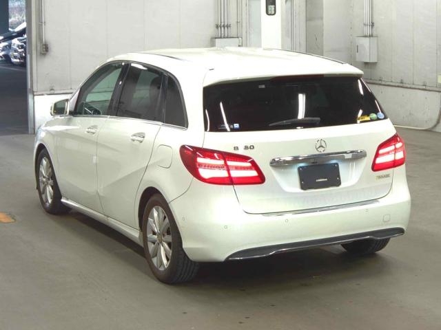 MERCEDES-BENZ B-CLASS