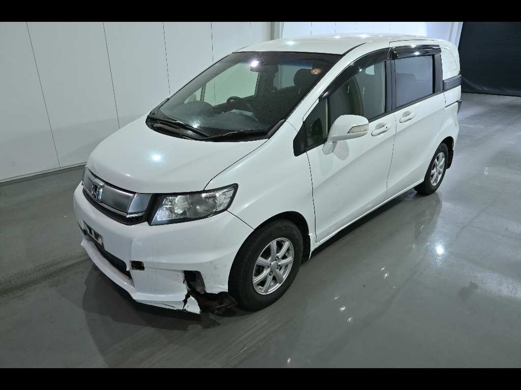 HONDA FREED SPIKE