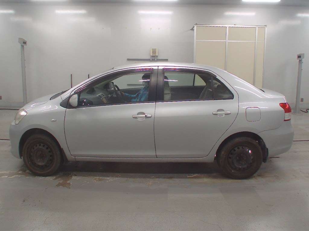 TOYOTA BELTA