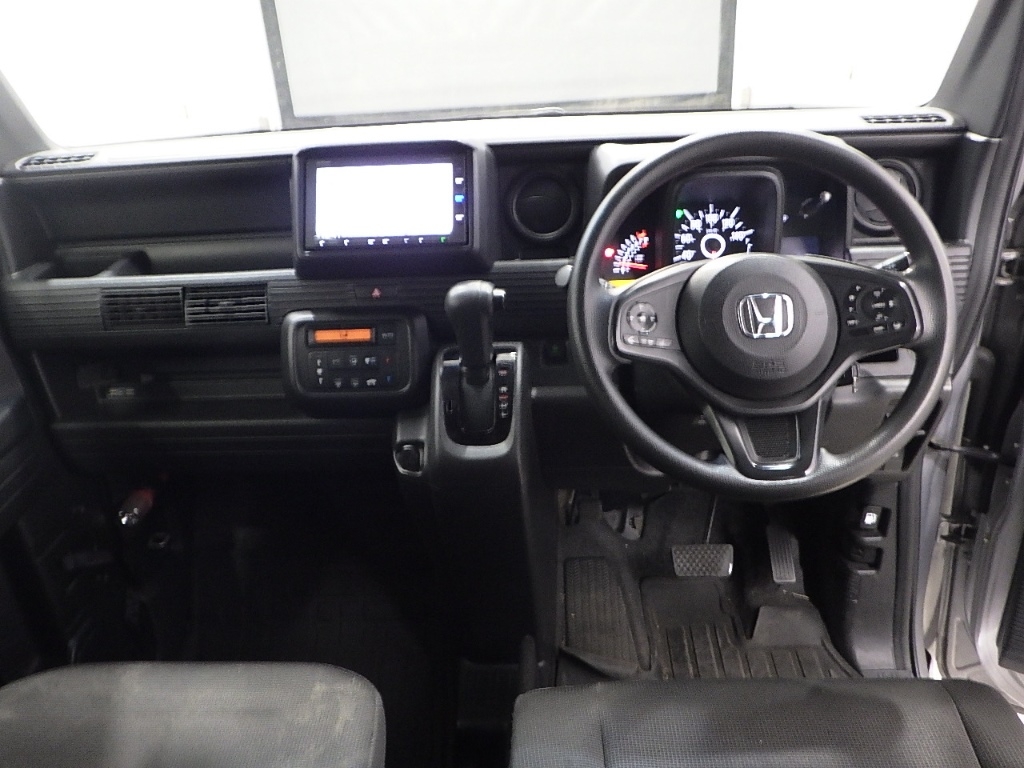 HONDA N-VAN
