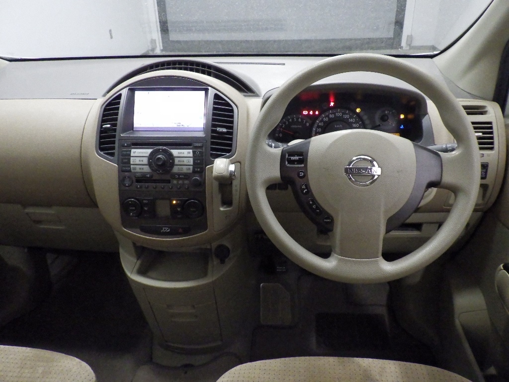 NISSAN LAFESTA